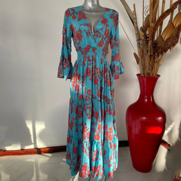 Vestido Escote Profundo 04 01